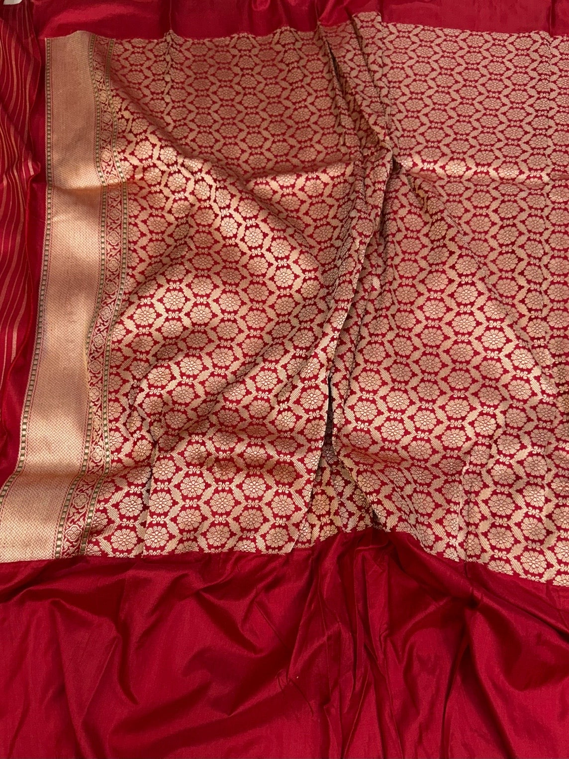 Ivory Handwoven Pure Banarasi Ektara Silk Saree