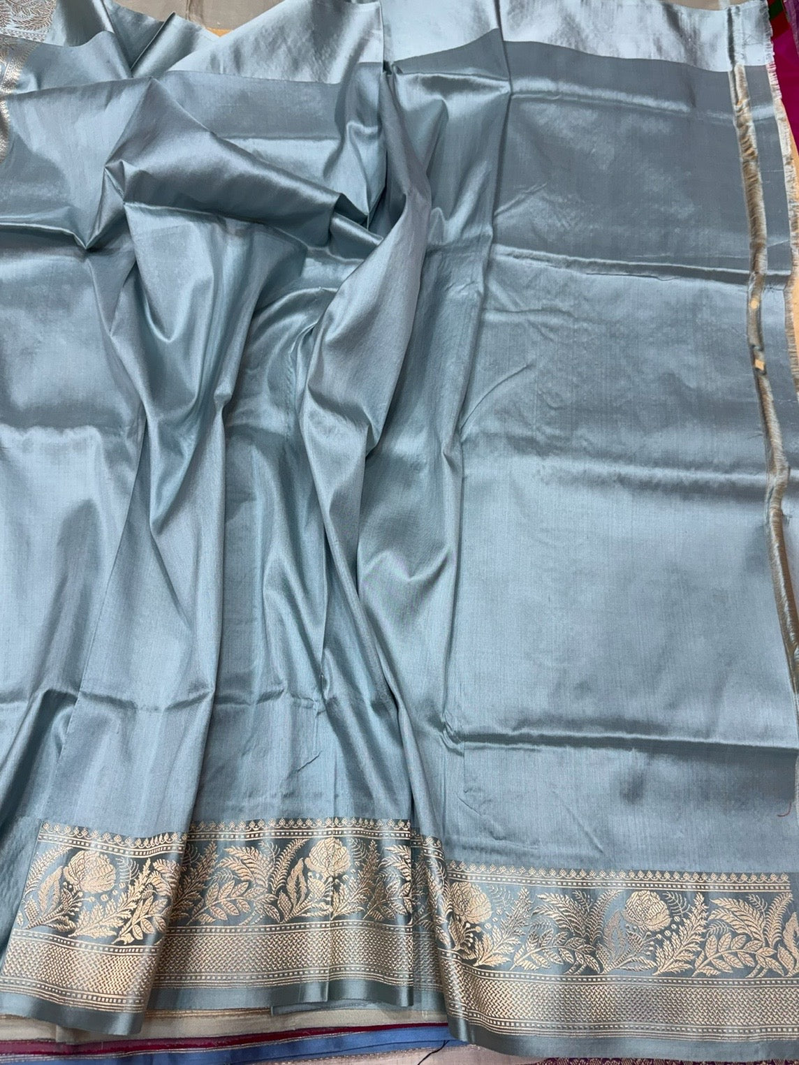 Beige Handwoven Pure Banarasi Silk Saree