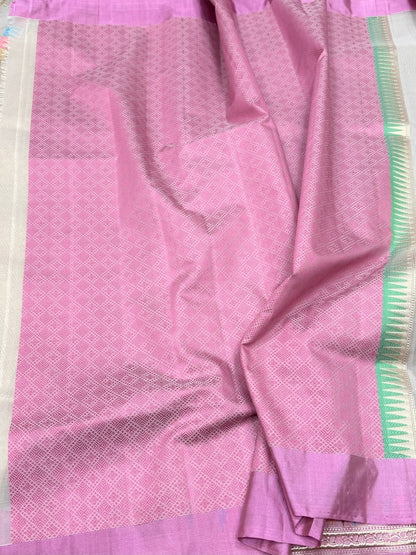 Silver Grey Handwoven Pure Organza Banarasi Silk Saree – Kadwa Weave | Pure Kora–Mulberry Silk Saree