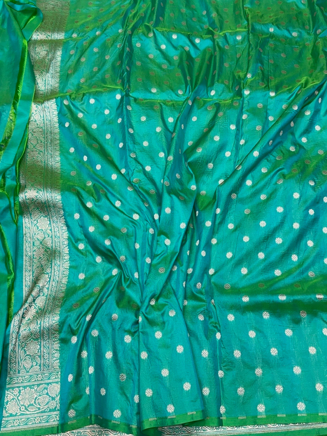 Banarasi Minakari Pure Katan Silk Saree | Pure Silk | Minakari Work | Cutwork Technique | Banarasi Katan Silk Saree