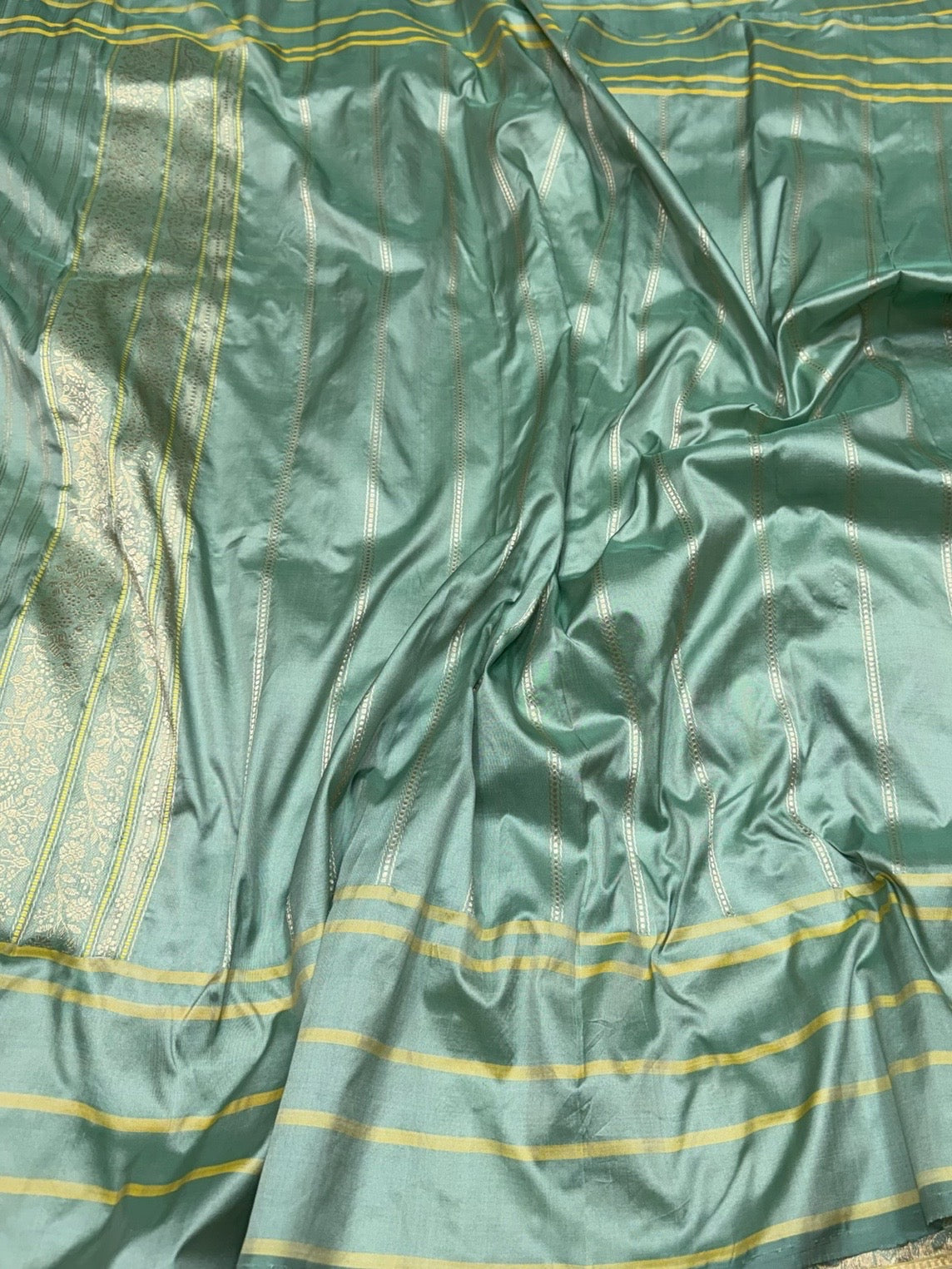 Pista Handwoven Pure Banarasi Silk Saree