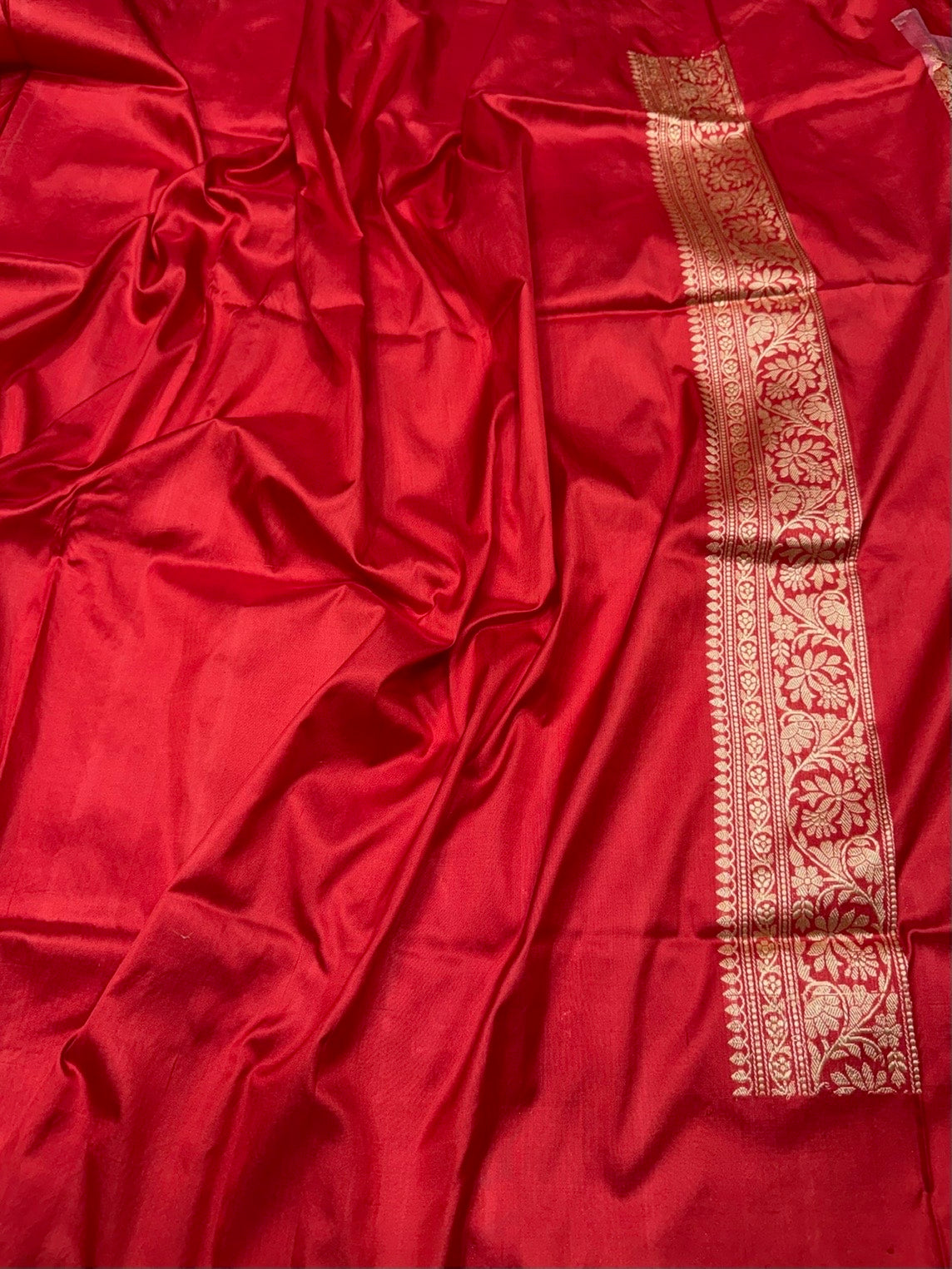 Red Handwoven Pure Banarasi Rangkaat Silk Saree