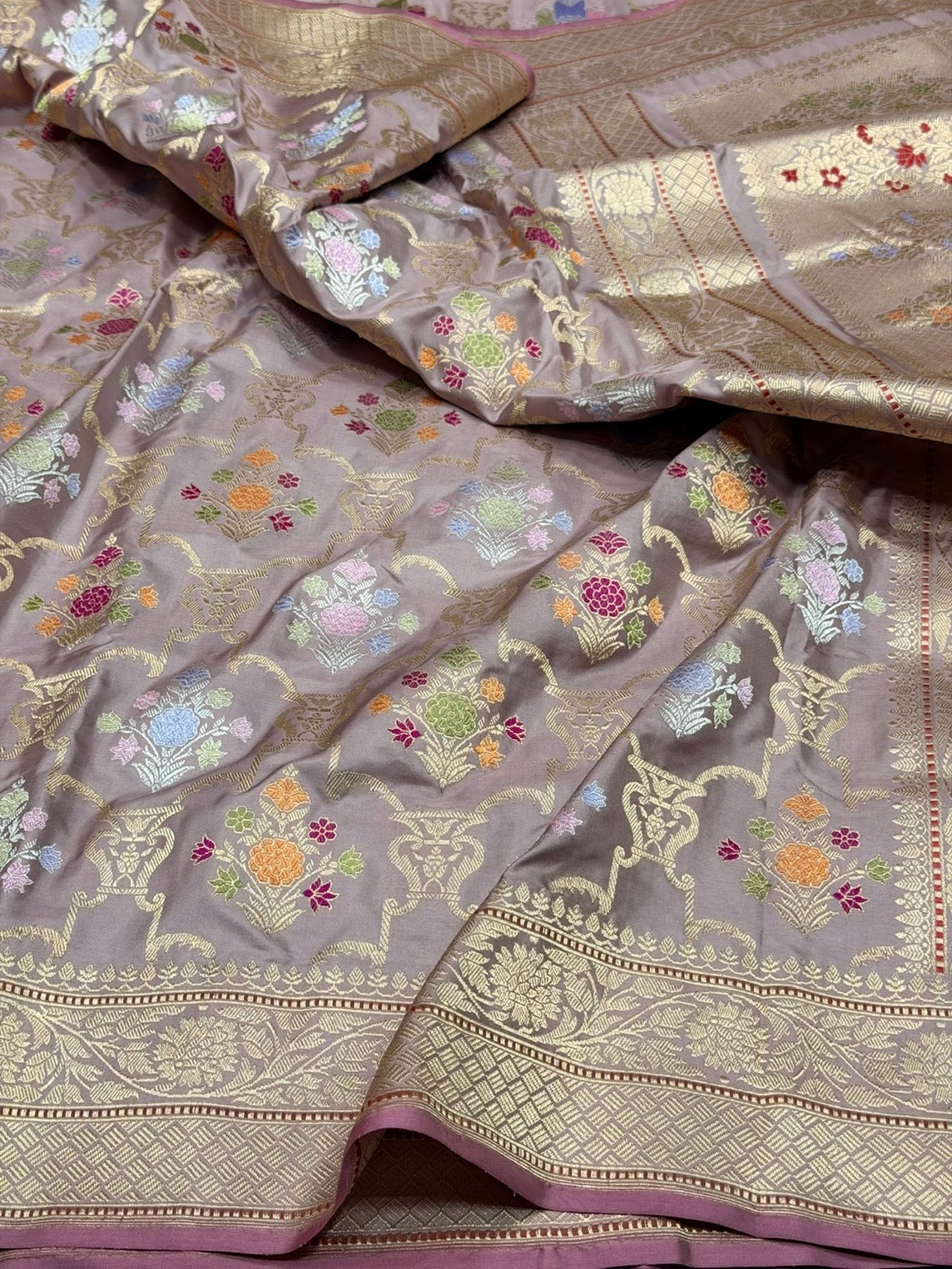 Mauve Handwoven Pure Banarasi Silk Saree