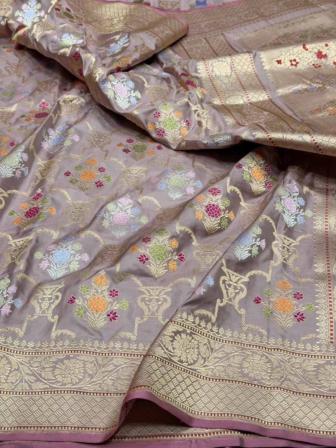 Mauve Handwoven Pure Banarasi Silk Saree