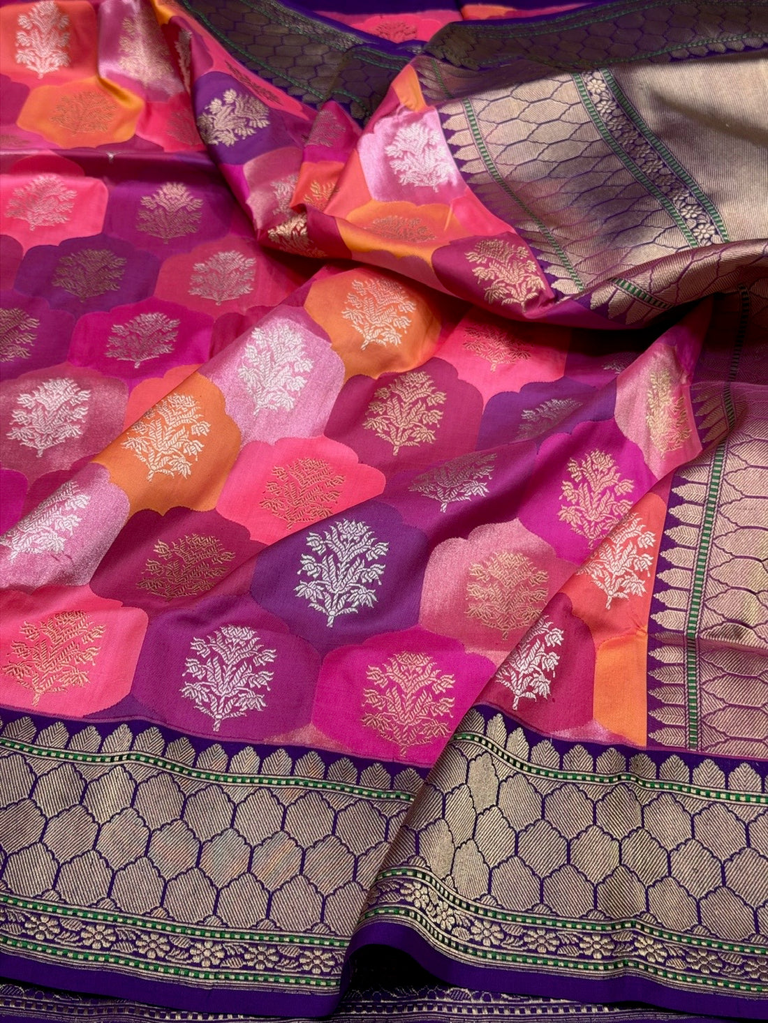 Rani Pink Handwoven Pure Banarasi Rangkaat Saree