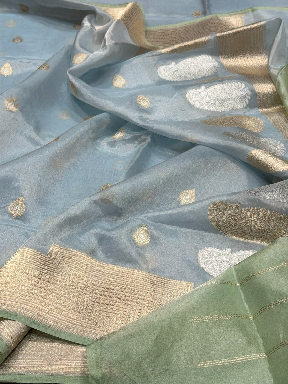 Ash Grey Handwoven Banarasi Pure Organza Silk Saree – Kadwa Weave in Kora Mulberry Silk