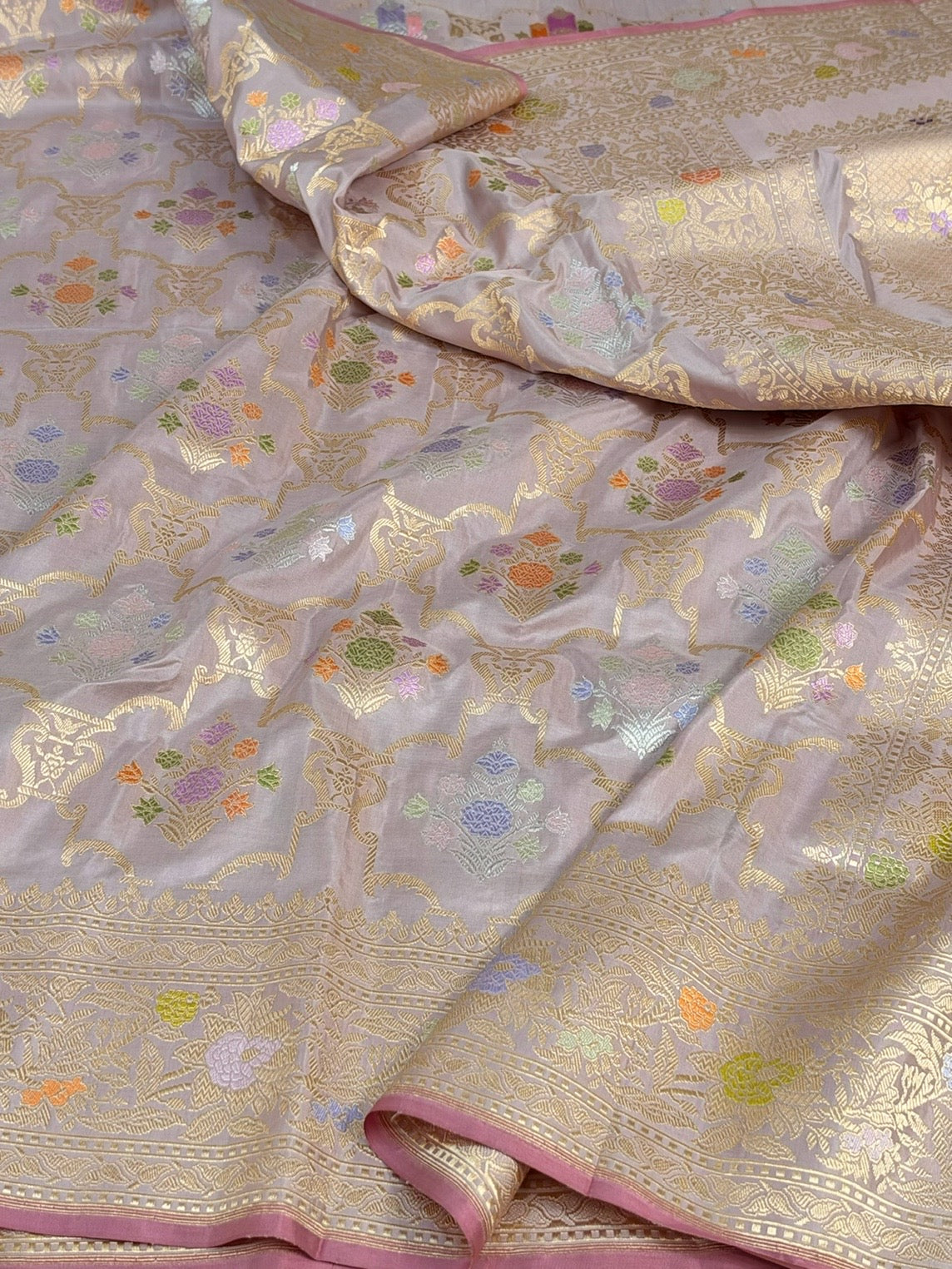 Mauve Handwoven Pure Katan Silk Banarasi Saree