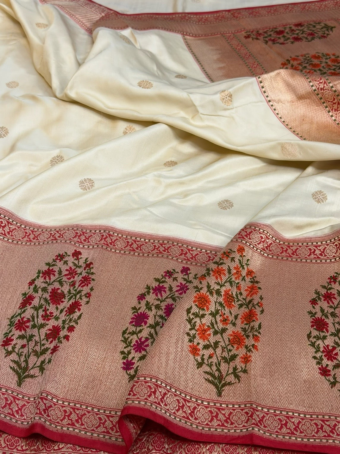 Ivory Handwoven Pure Banarasi Ektara Silk Saree