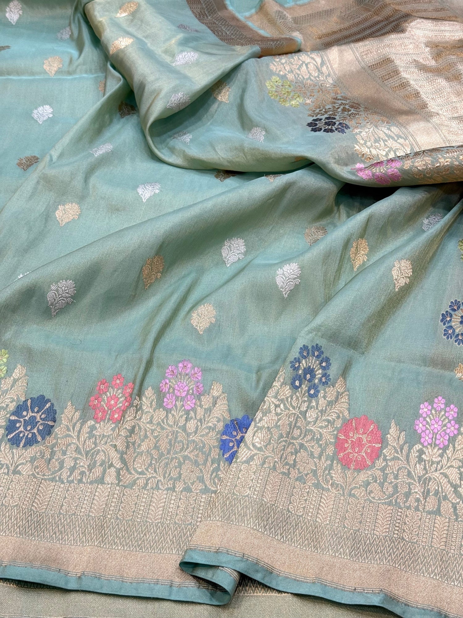 Handwoven Pure Tissue Saree