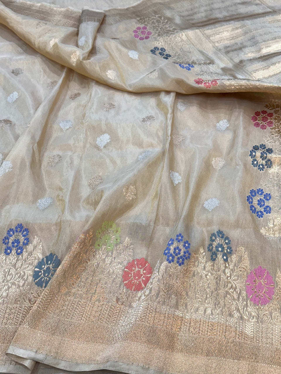 Handwoven Pure Tissue Saree