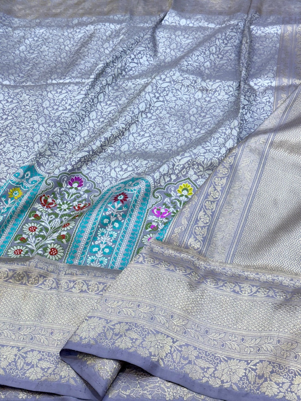 Handwoven Pure Banarasi Silk Saree