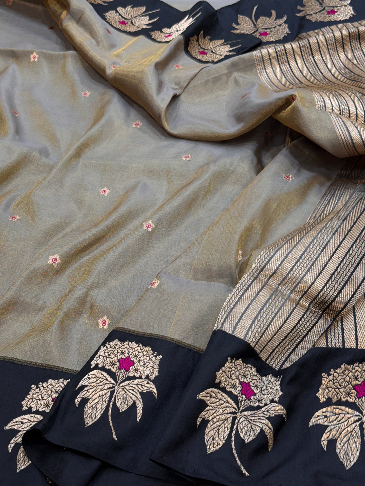 Black Handwoven Pure Banarasi Tissue Silk Saree