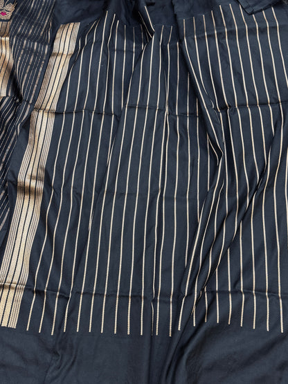 Black Handwoven Pure Banarasi Tissue Silk Saree