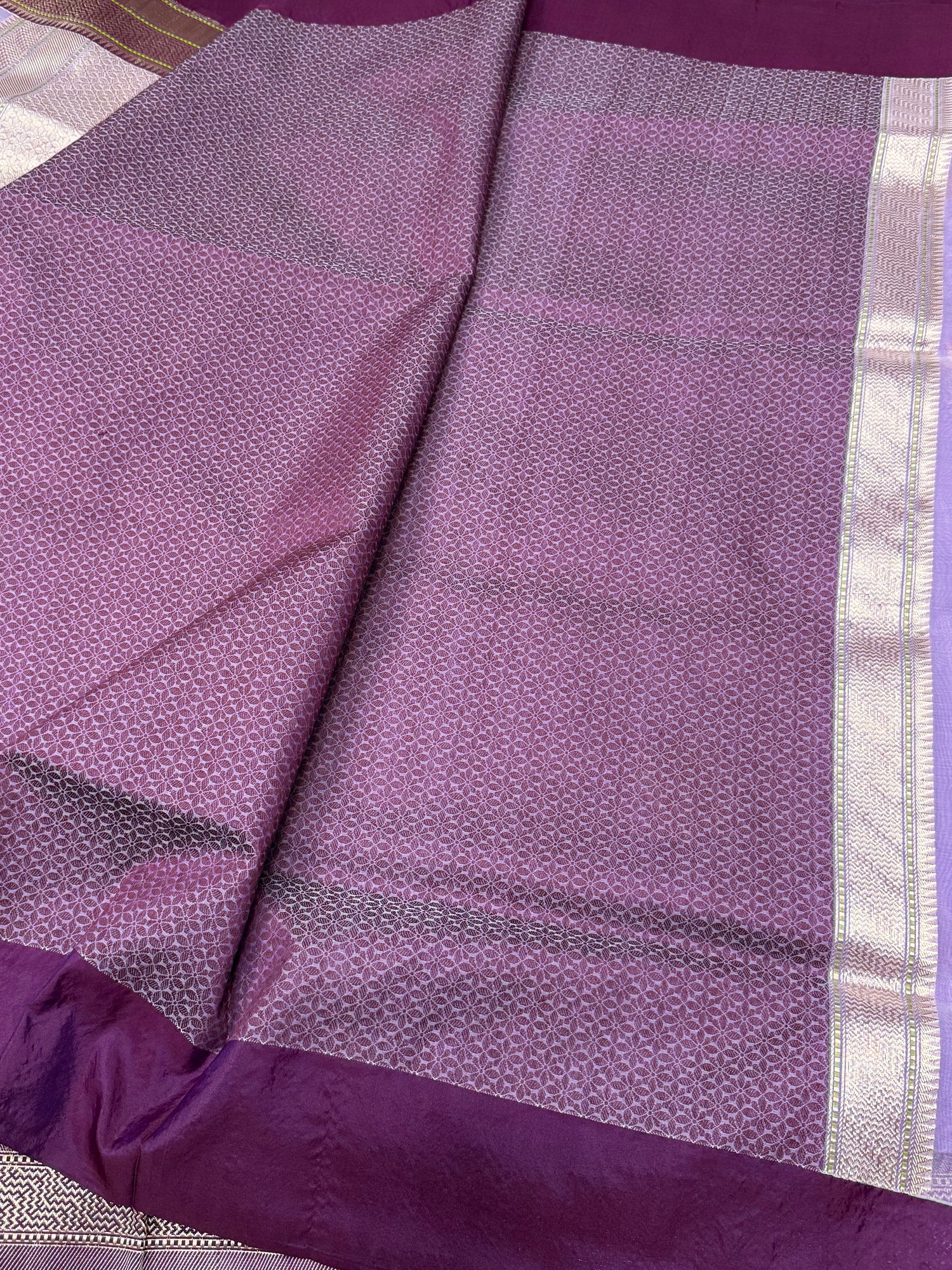 Lavender Handwoven Pure Banarasi Organza Saree