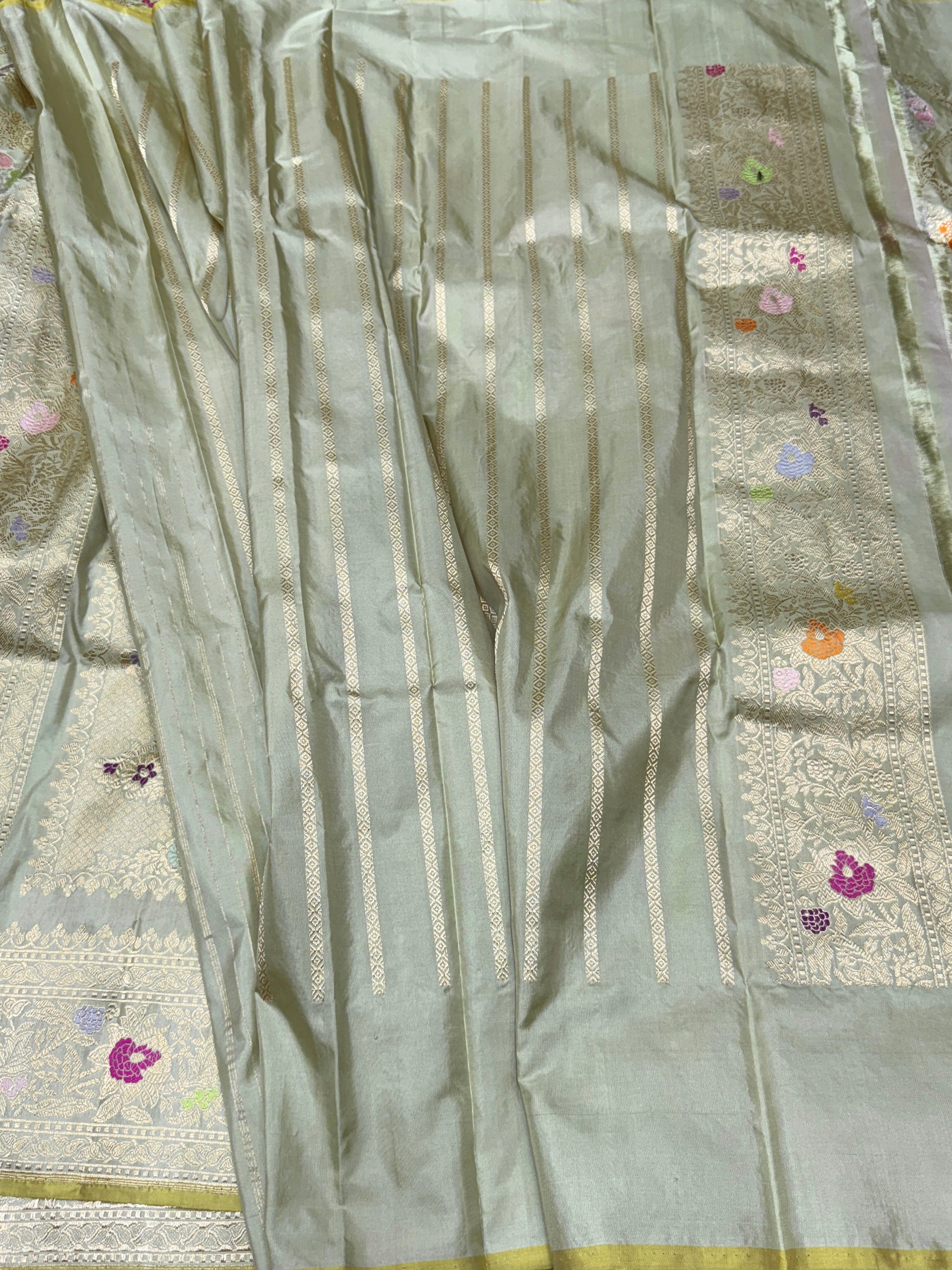 Handwoven Pure Banarasi Silk Saree