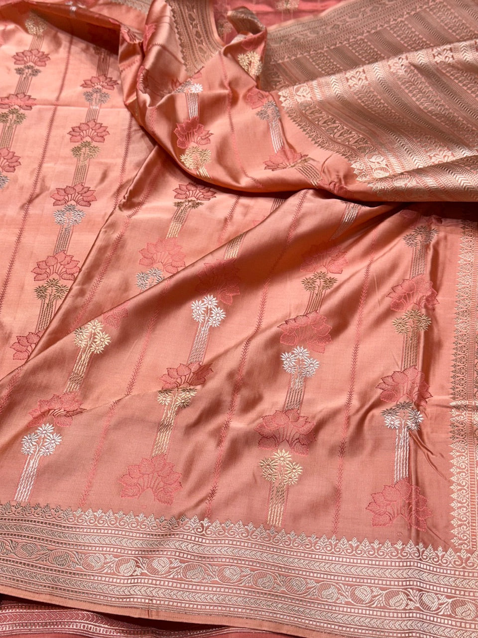 Peach Handwoven Pure Banarasi Satin Tanchoi Silk Saree