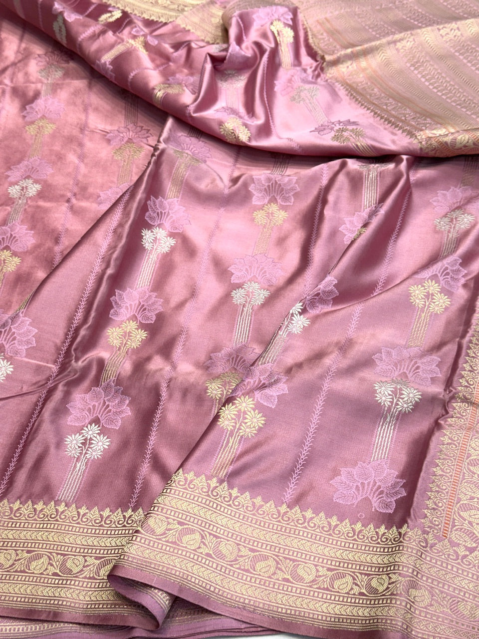 Gajiri Pink Handwoven Pure Banarasi Satin Tanchoi Silk Saree