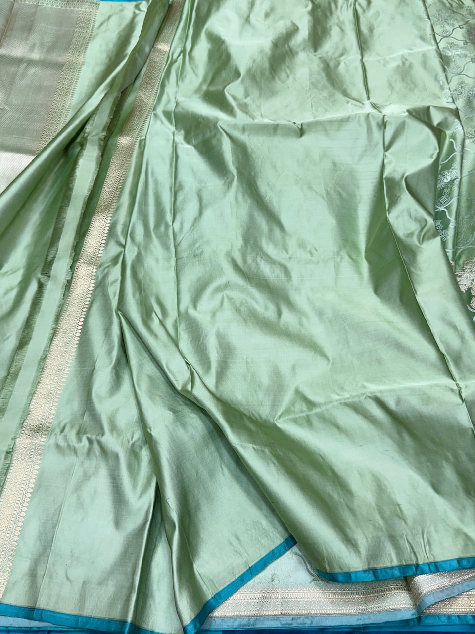 Pista Handwoven Pure Banarasi Satin Silk Saree