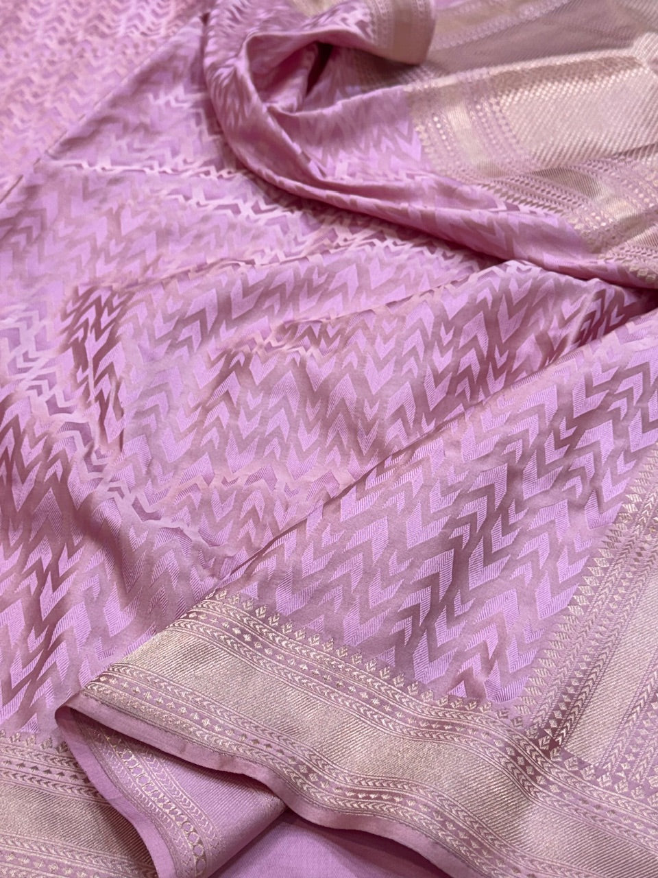 Baby Pink Handwoven Pure Banarasi Satin Silk Saree