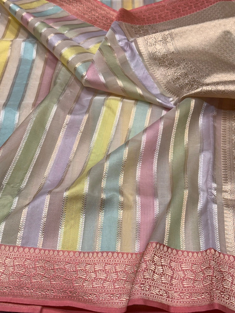 Handwoven Pure Banarasi Organza Saree