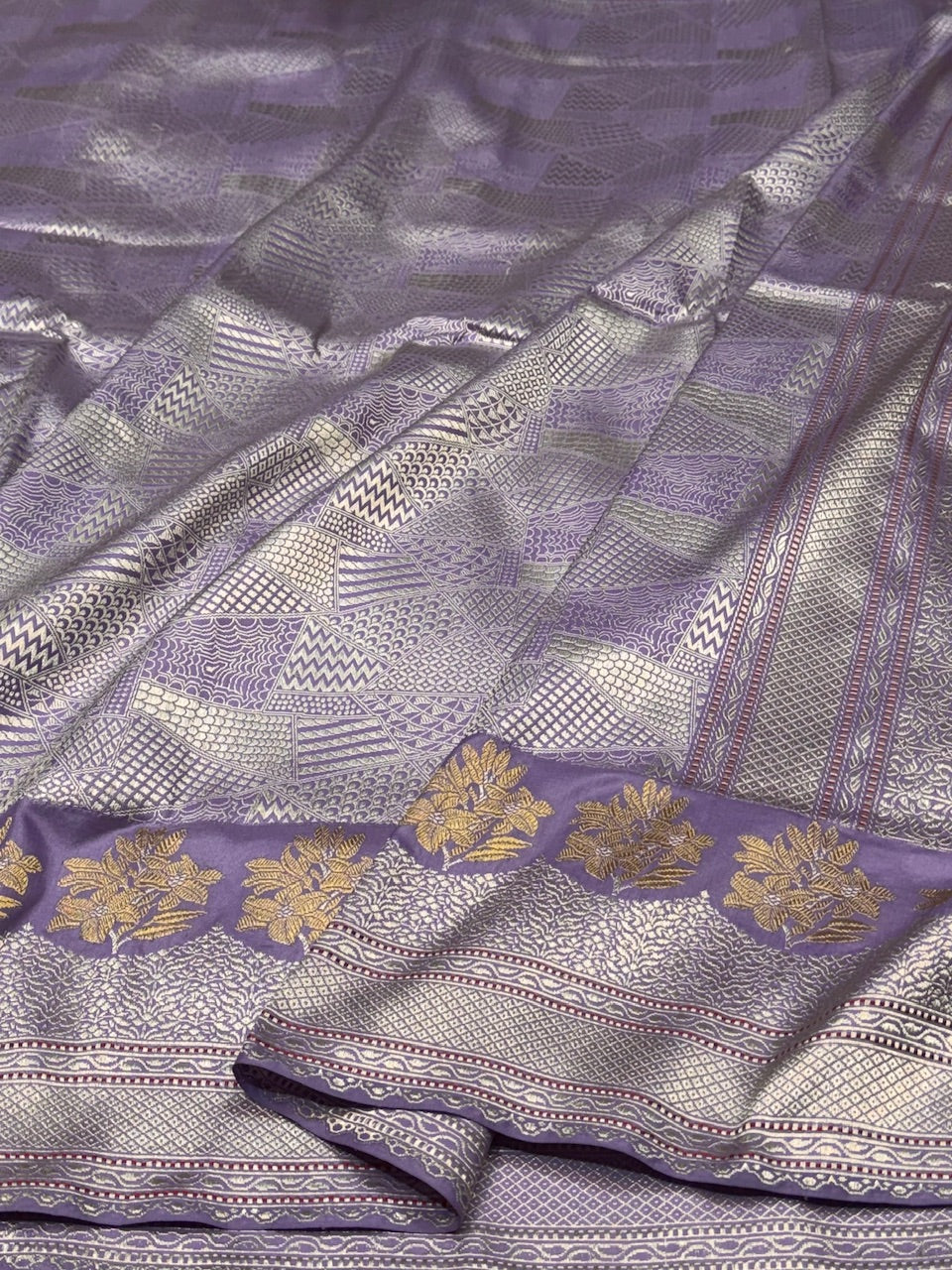 Lavender Handwoven Pure Silk Saree