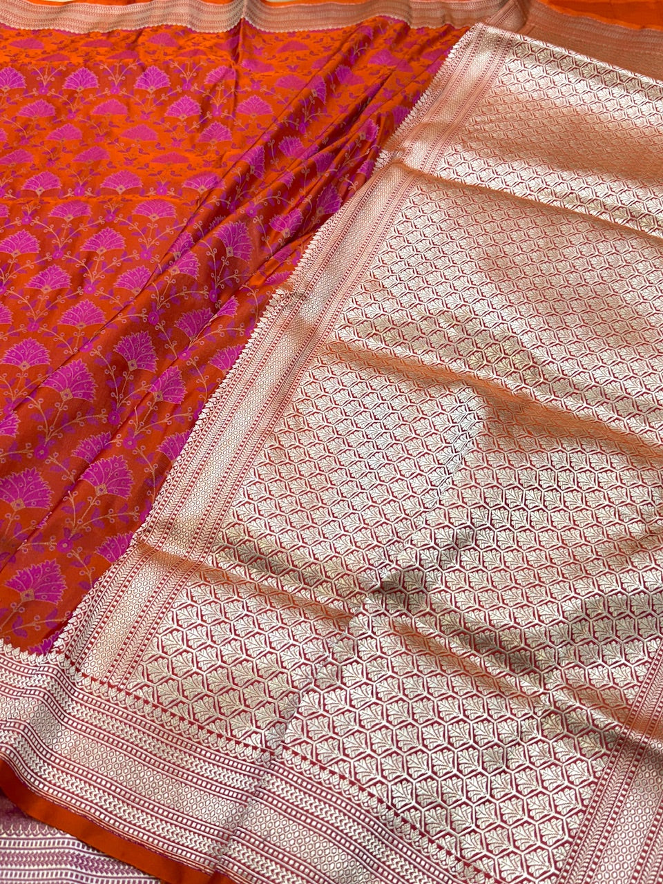 Handwoven Pure Banarsi Satin Tanchoi Silk Saree