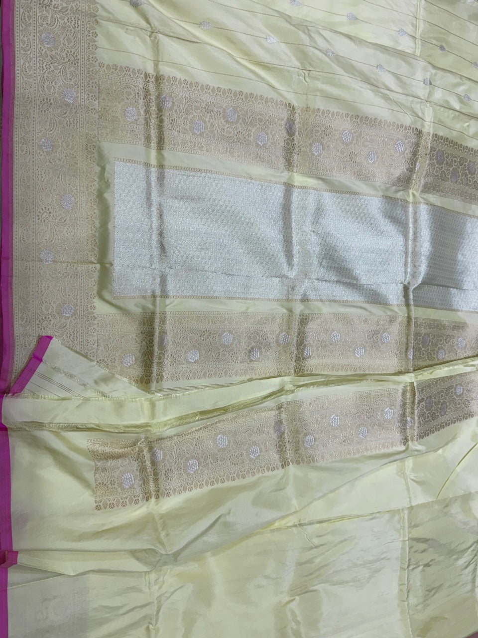 Cream Handwoven Banarasi Silk Saree