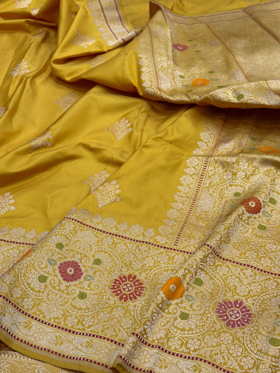 Yellow Ektara Handwoven Pure Banarasi Silk Saree