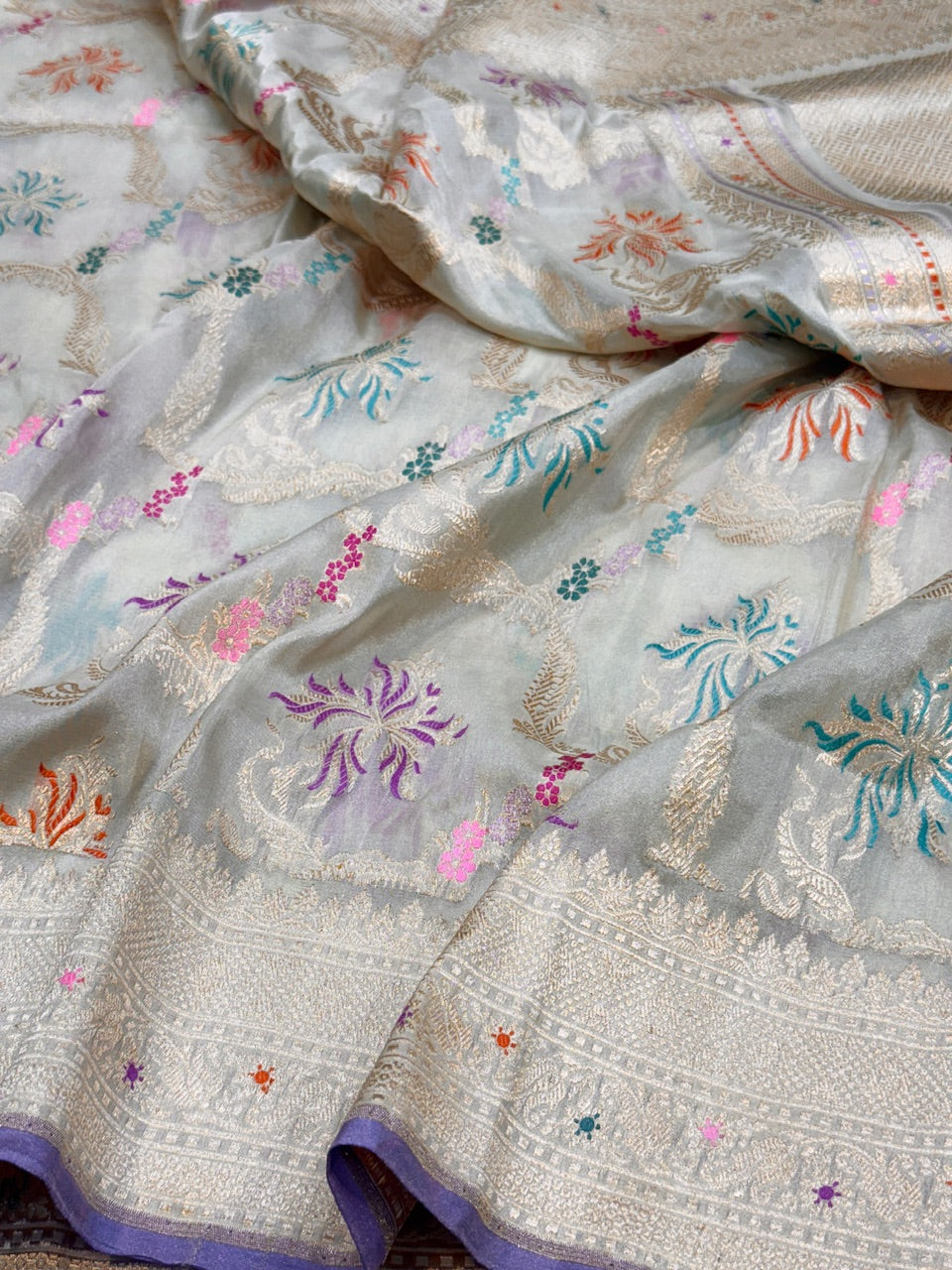 Ivory Handwoven Pure Banarasi Tissue Saree