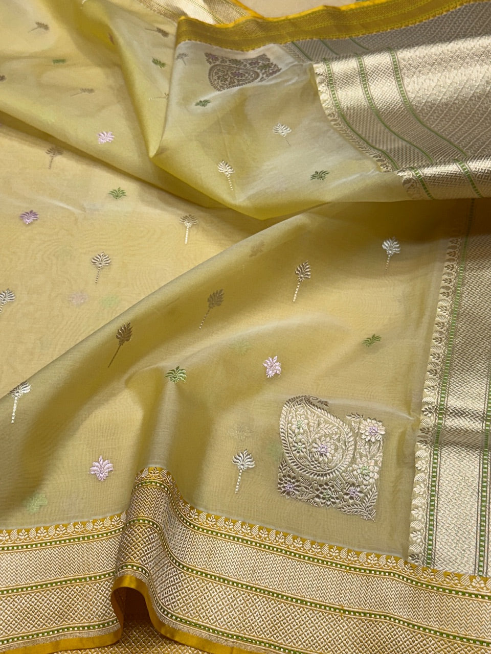 Yellow Handwoven Pure Banarasi Organza Saree