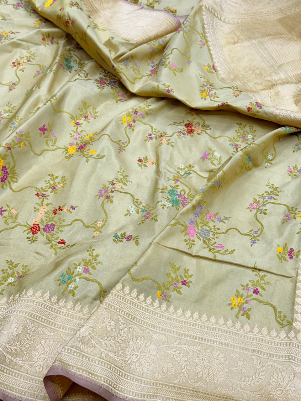 Pista Handwoven Pure Banarasi Silk Saree