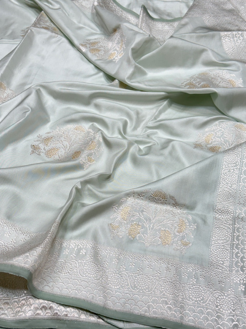 Powder Blue Handwoven Ektara Pure Banarasi Silk Saree