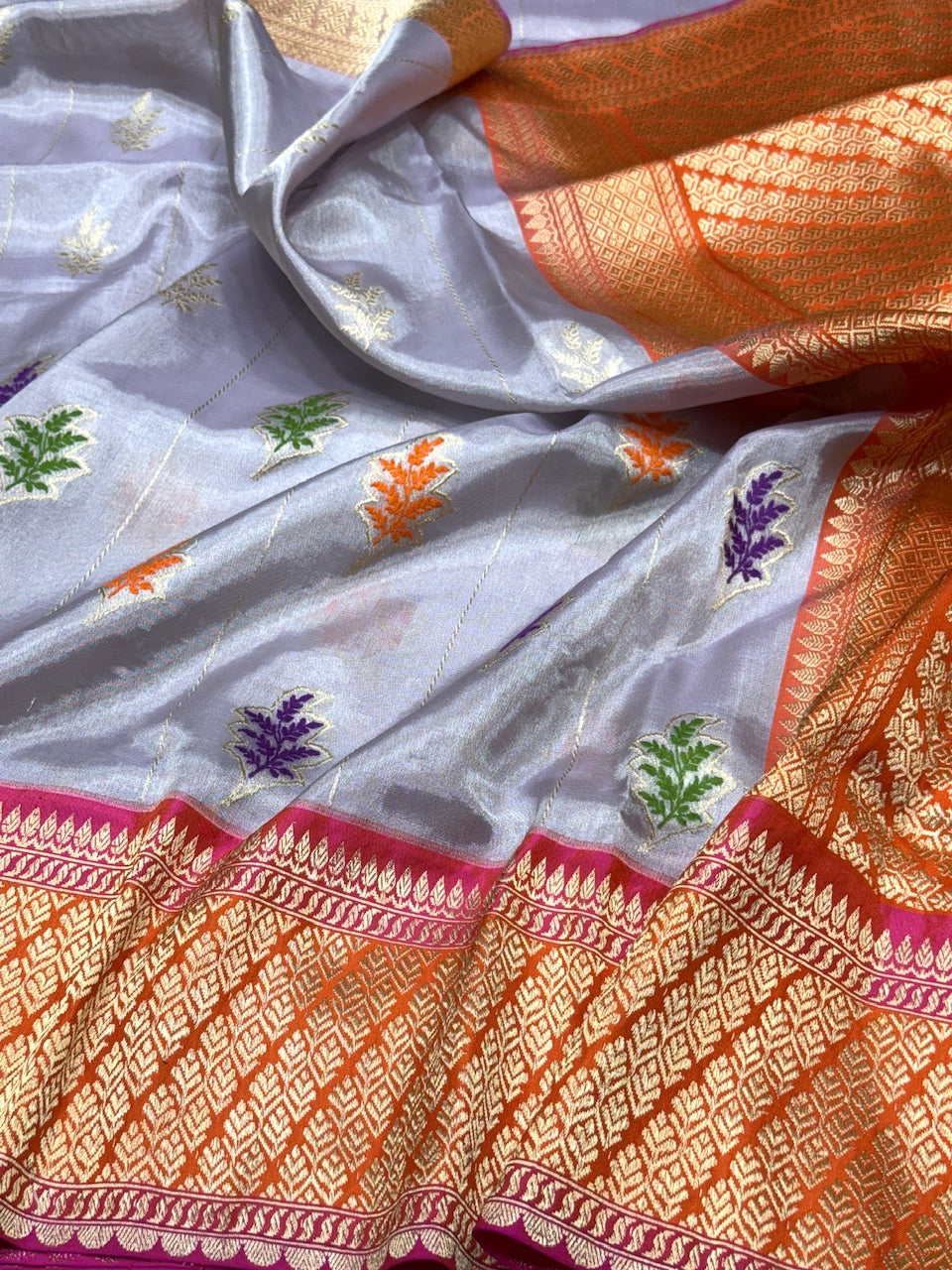 Lavender Handwoven Pure Banarasi Tissue Saree