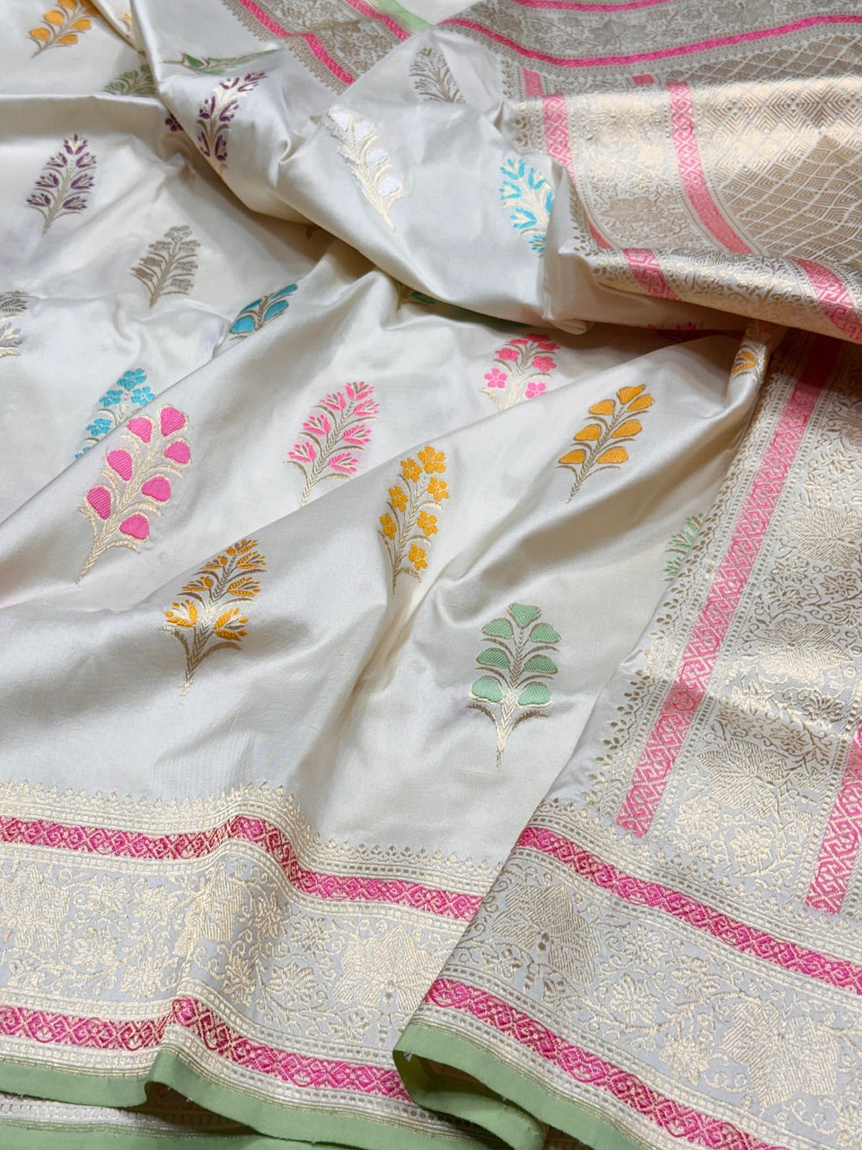 Ivory Handwoven Banarasi Pure Silk Saree