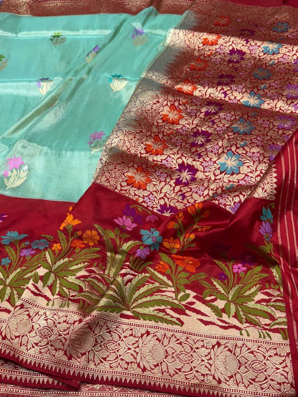 Sea Green Handwoven Pure Banarasi Tissue Saree