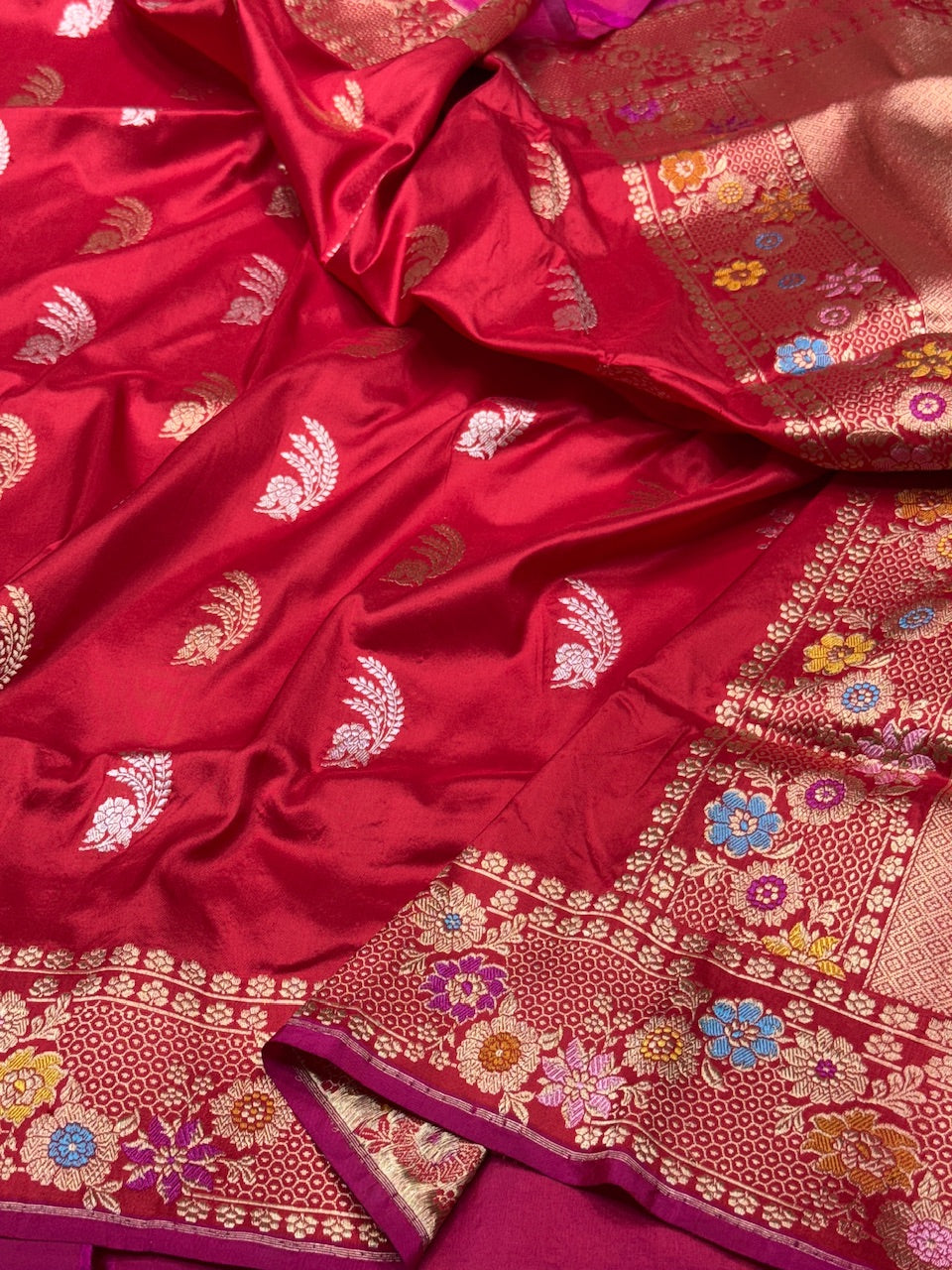 Red Handwoven Banarasi Pure Silk Saree