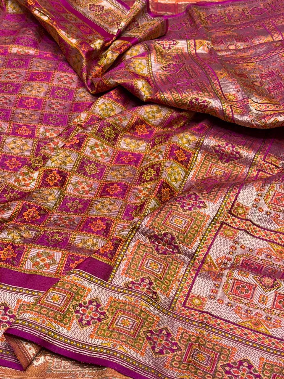 Handwoven Pure Banarasi Satin Tanchoi Silk Saree
