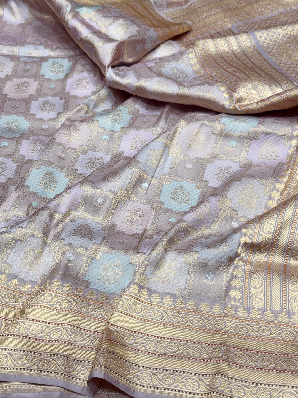 Rangkaat Handwoven Banarasi Saree