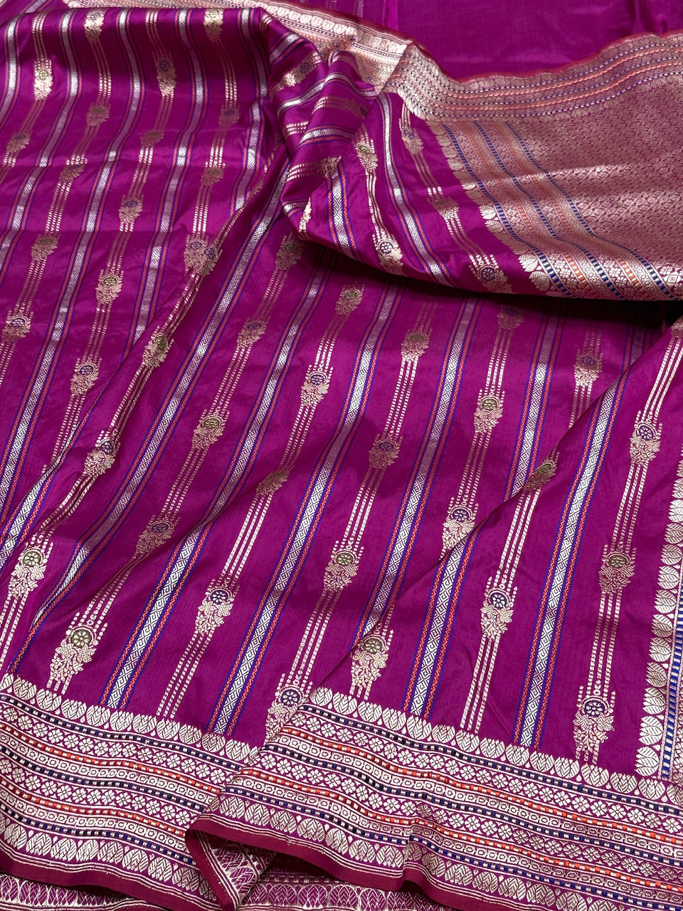 Magenta Pink Handwoven Banarasi Pure Silk Saree