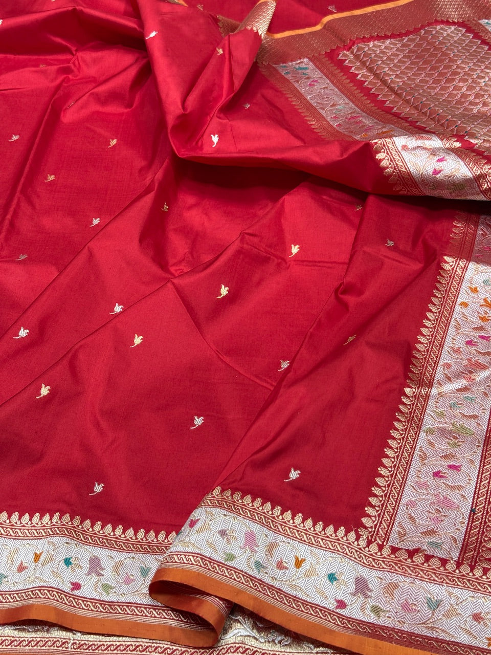 Red Handwoven Pure Banarasi Silk Saree