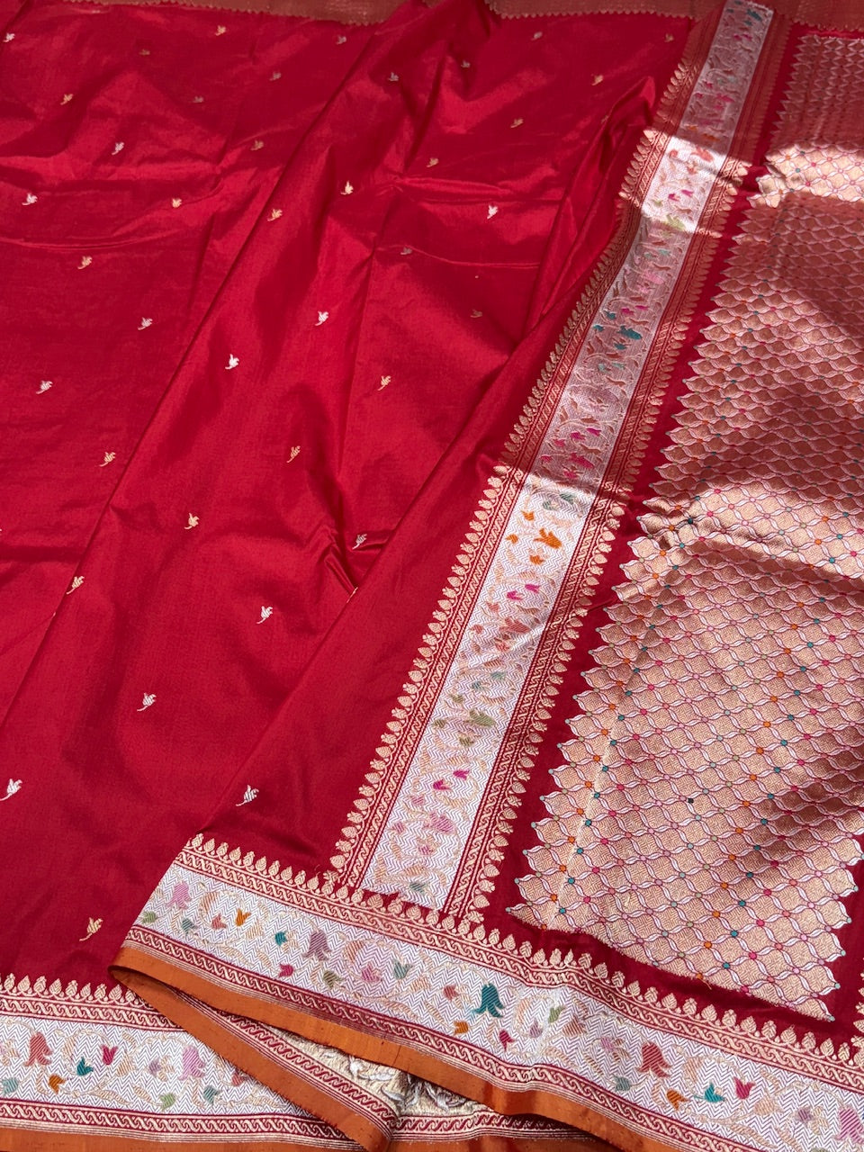 Red Handwoven Pure Banarasi Silk Saree