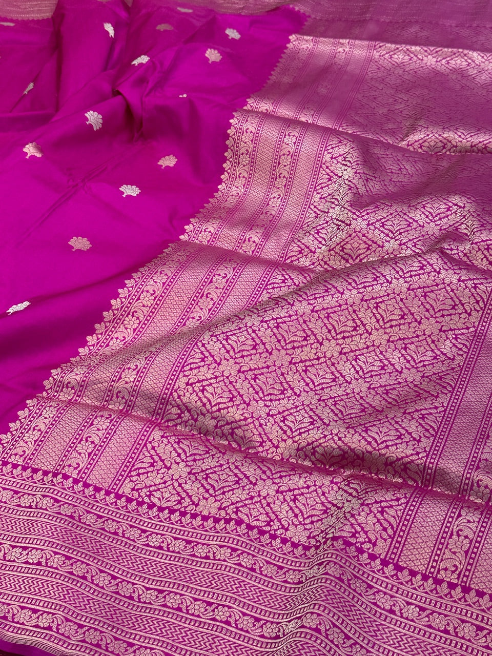 Rani Pink Handwoven Pure Banarasi Silk Saree