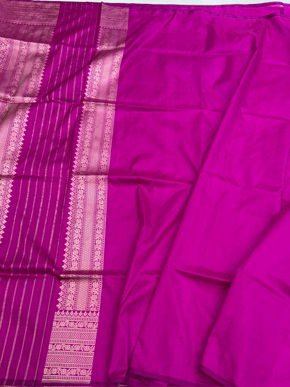 Rani Pink Handwoven Pure Banarasi Silk Saree