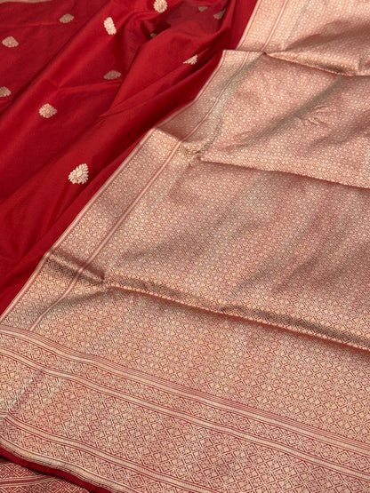 Red Handwoven Pure Banarasi Silk Saree
