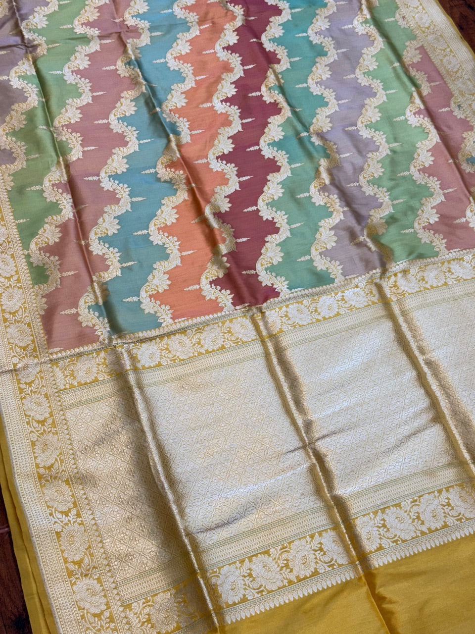 Yellow Handwoven Pure Banarasi Rangkaat  Saree