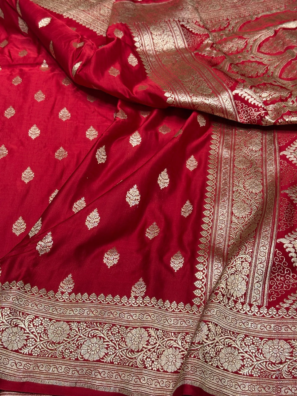 Red Handwoven Vintage Pure Banarasi Satin Silk Saree