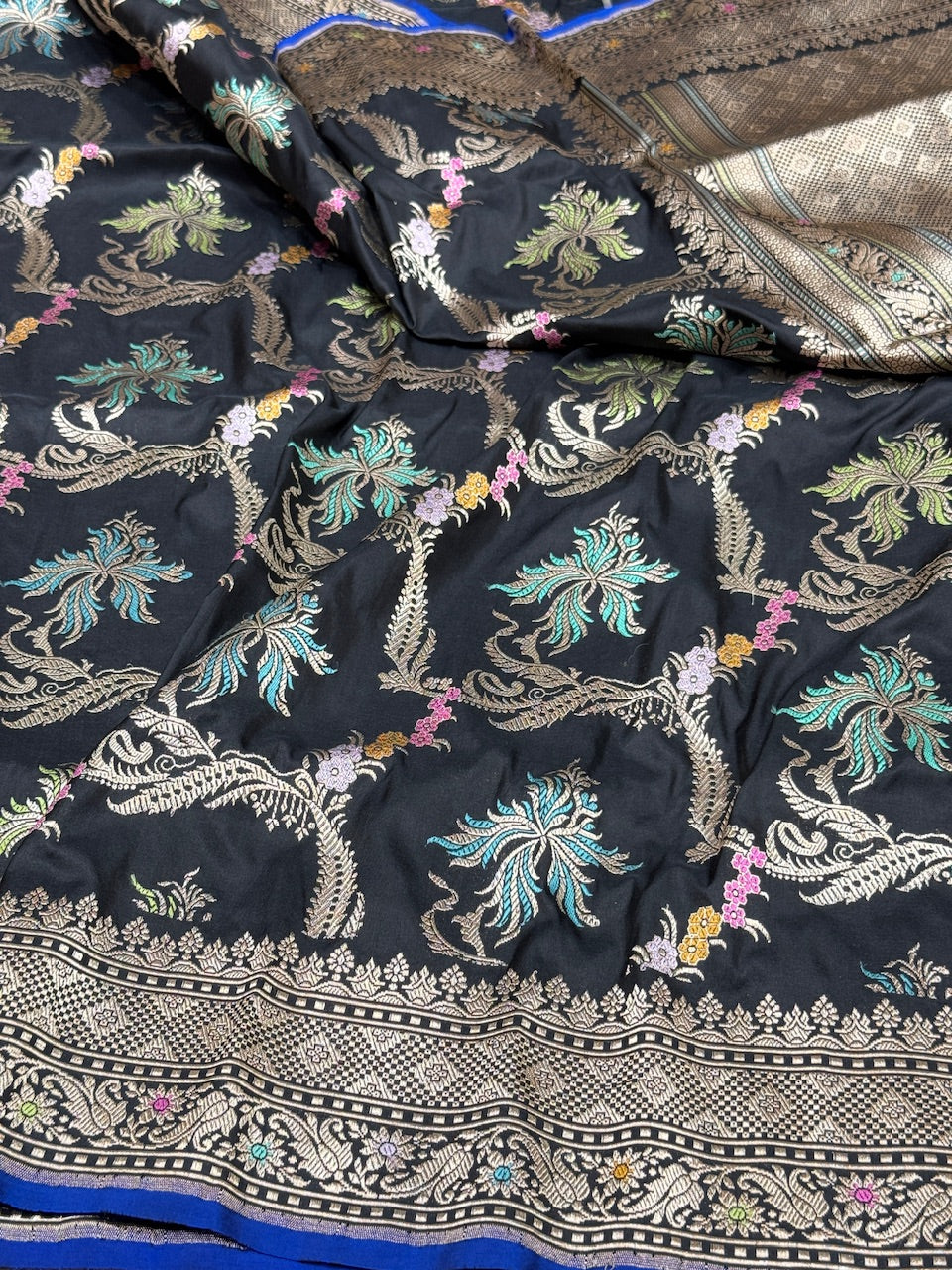 Black Handwoven Banarasi Pure Silk Saree