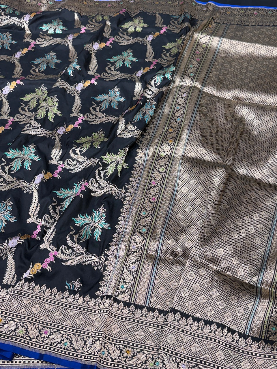 Black Handwoven Banarasi Pure Silk Saree