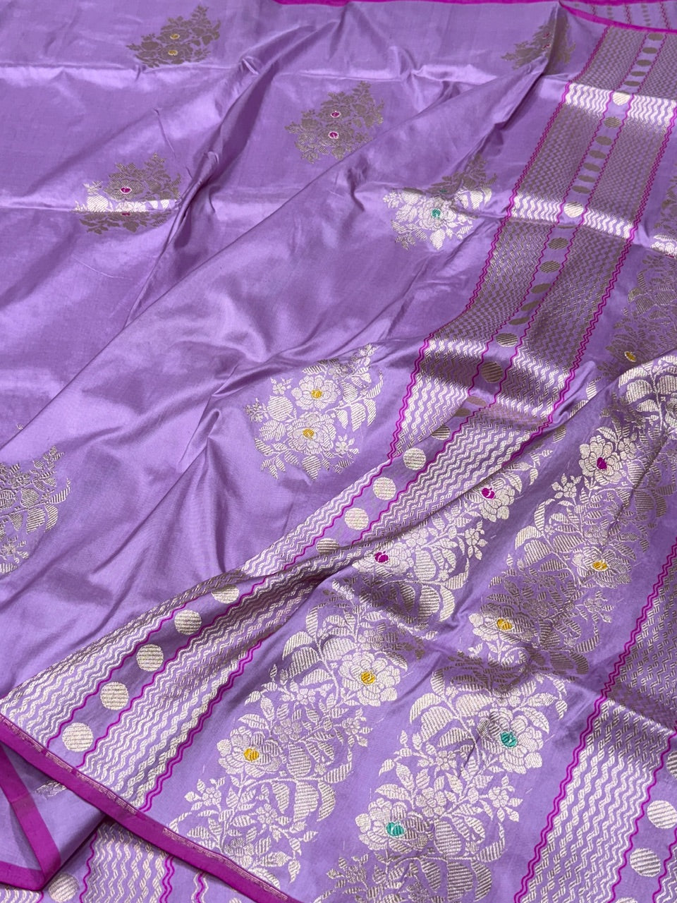 Lavender Handwoven Banarasi Pure Silk Saree