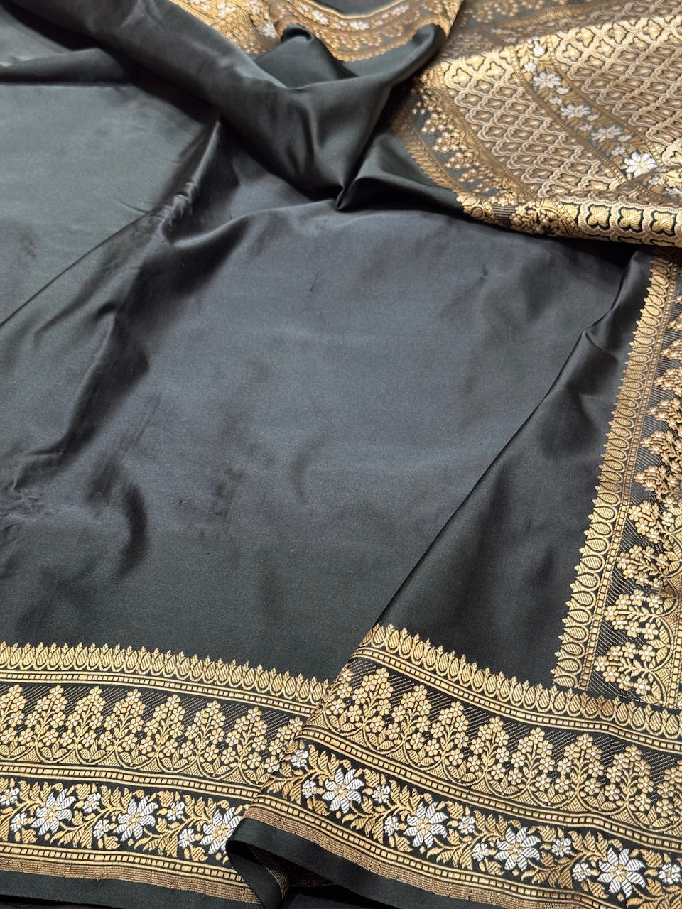 Black Handwoven Banarasi Satin Silk Saree